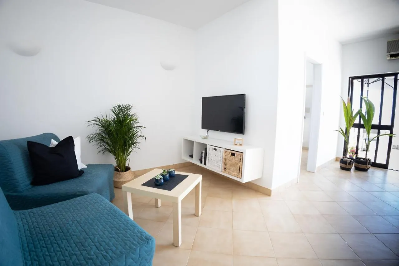 Beachfront Apartments - Amazing Ocean View لاغوس