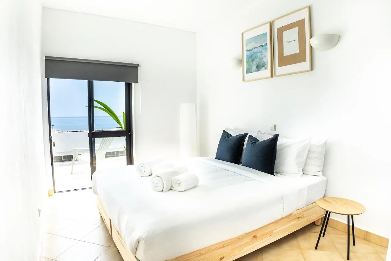 Beachfront Apartments - Amazing Ocean View لاغوس