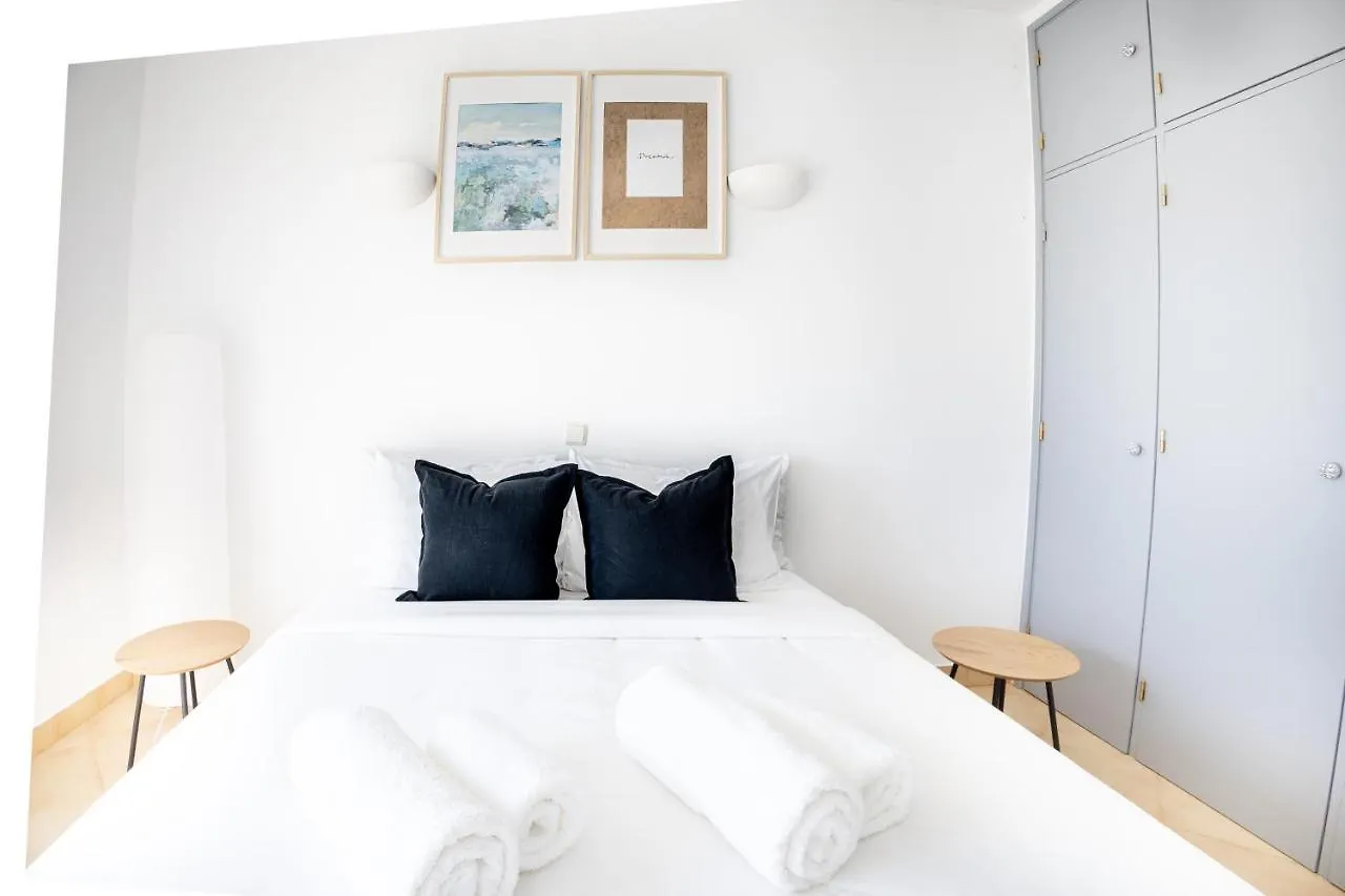 Beachfront Apartments - Amazing Ocean View Lagos