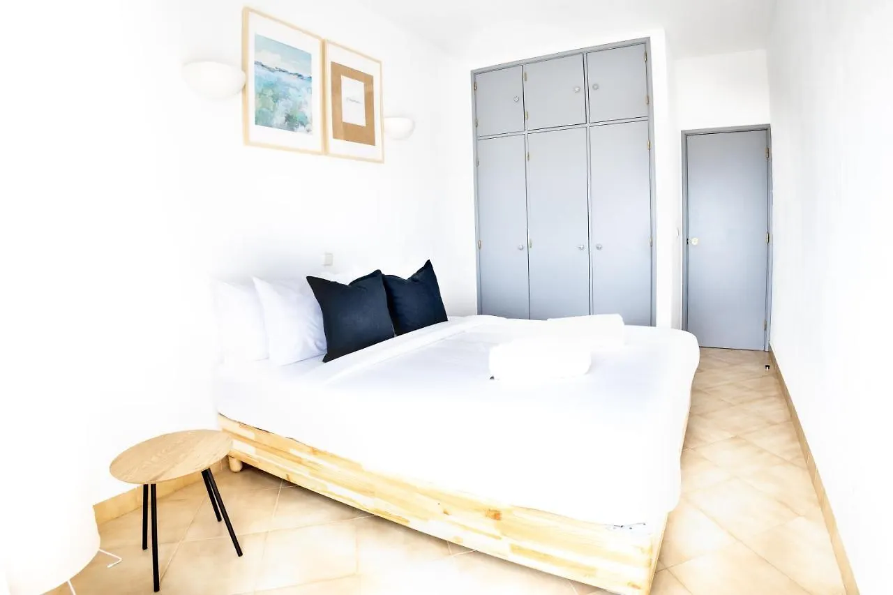 Beachfront Apartments - Amazing Ocean View Lagos